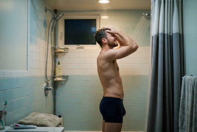 Les bienfaits méconnus de la douche froide avant le sommeil