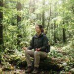 Plongée au cœur de la nature : comment les bains de forêt transforment la santé mentale